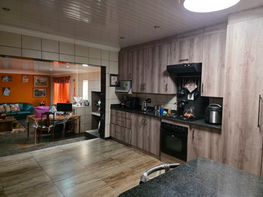 3 Bedroom Property for Sale in Vaalpark Free State